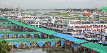 বৈরী আবহাওয়ায় ঢাকা-উপকূলীয় লঞ্চ চলাচল বন্ধ