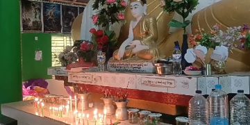 কুয়াকাটায় বৌদ্ধ ধর্মাবলম্বীদের প্রবারনা পূর্নিমা উদযাপন 