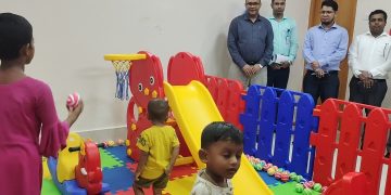 পটুয়াখালী জেলা প্রশাসক কার্যালয়ে ডে কেয়ার সেন্টার এবং ব্রেস্ট ফিডিং কর্নারের উদ্বোধন।