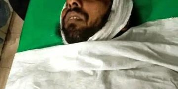 বাউফলে ছাত্রদলের যুগ্ম আহবায়কের নেতৃত্বে ইজিবাইক চালককে কুপিয়ে হত্যা।