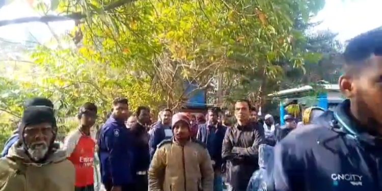 পটুয়াখালীর কলাপাড়ায় বসতবাড়িতে ডাকাতি; গৃহবধূ কে হত্যা।