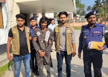 টিকটকের কথা বলে অটো রিকশা ছিনতাই করতে অটোরিকশা চালককে হত্যা; দুই খুনী গ্রেফতার