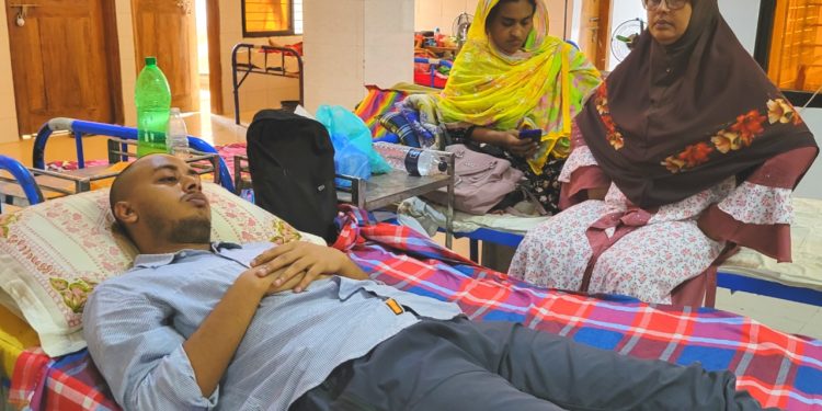 বোনকে উত্ত্যক্তের প্রতিবাদ; বড় ভাইকে কুপিয়ে জখম