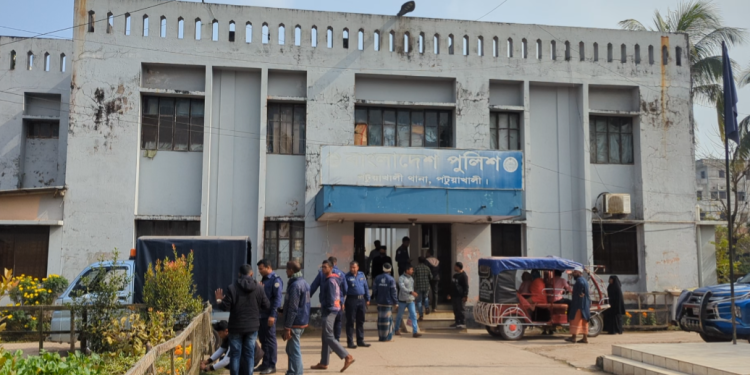 পটুয়াখালীতে চার বছরের শিশুকে ধর্ষণের অভিযোগ, গ্রেপ্তার ১